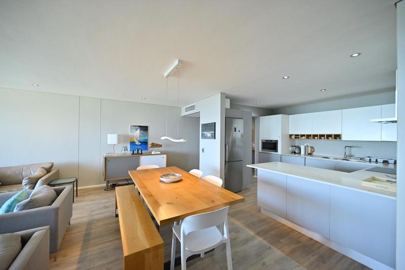 To Let 3 Bedroom Property for Rent in Dolphin Beach Western Cape